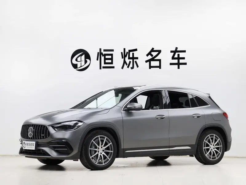 Mercedes-Benz GLA AMG, 2021