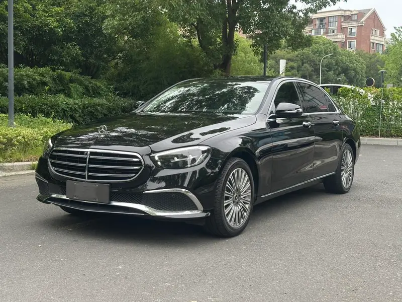 Mercedes-Benz E-Class, 2022