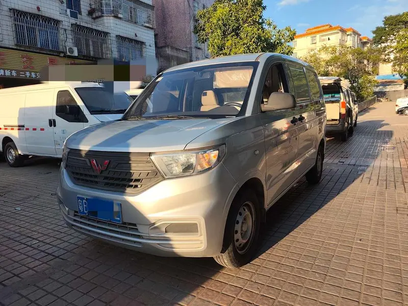 Wuling Hongguang V, 2020