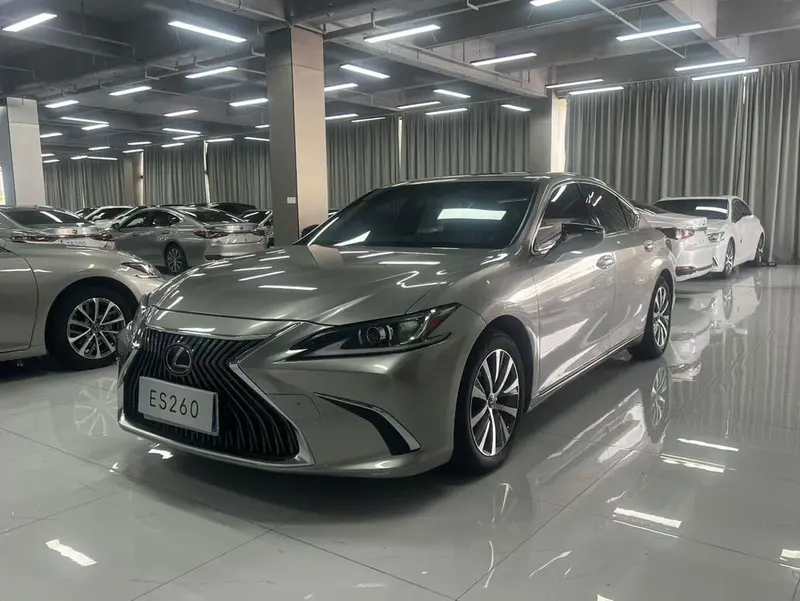 Lexus ES, 2018