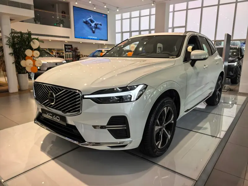 Volvo XC60, 2026