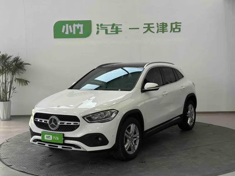 Mercedes-Benz GLA, 2022
