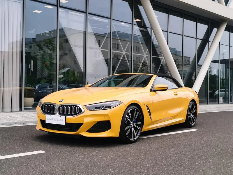 BMW 8-Series, 2022