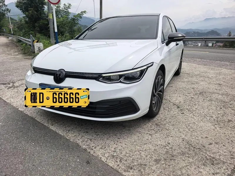 Volkswagen Golf, 2021