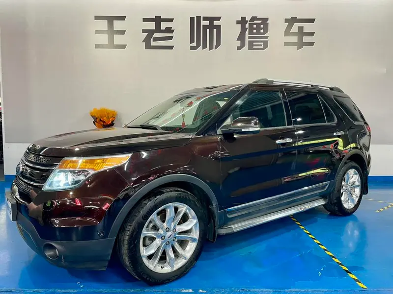 Ford Explorer (Import), 2013