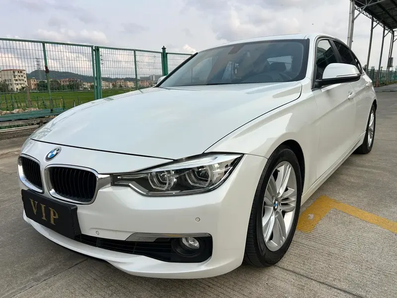 BMW 3-Series, 2017