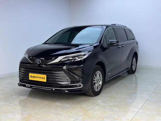 Toyota Sienna, 2023