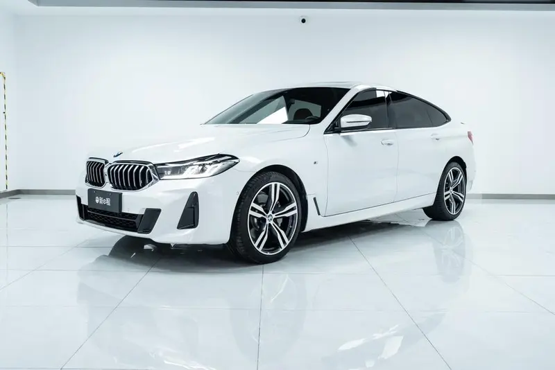 BMW 6-Series GT, 2022