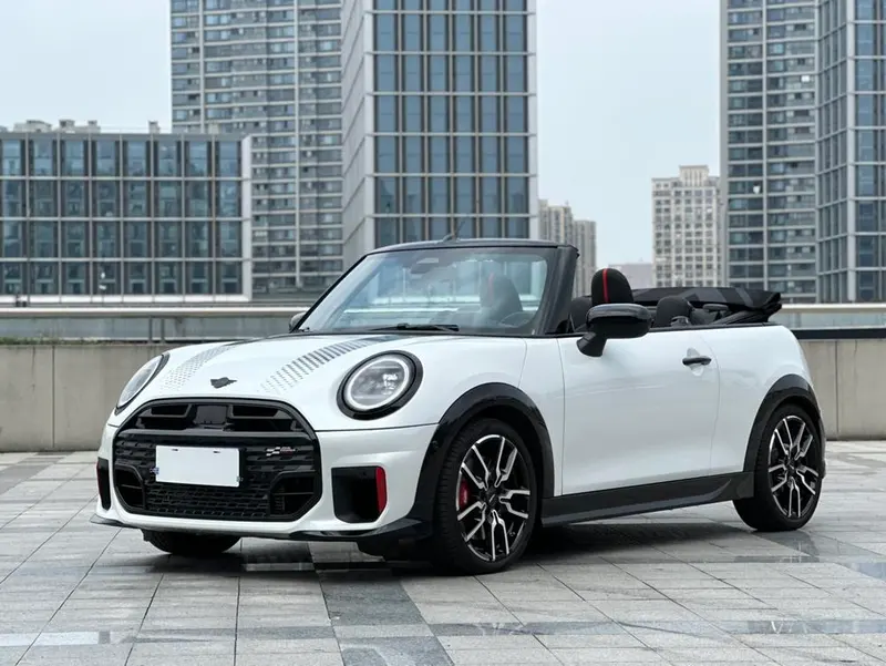 MINI JCW, 2025