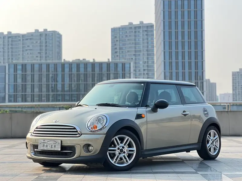 MINI MINI, 2011