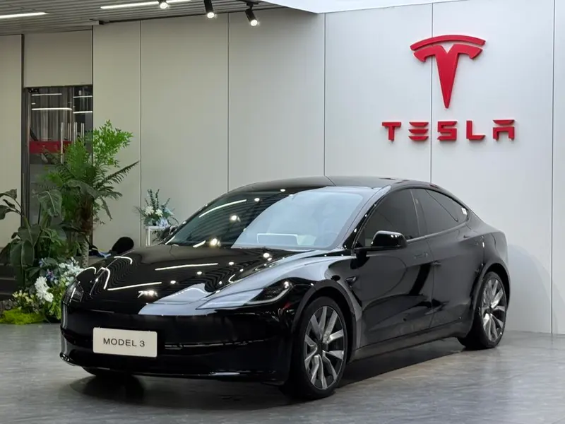 Tesla Model 3, 2023