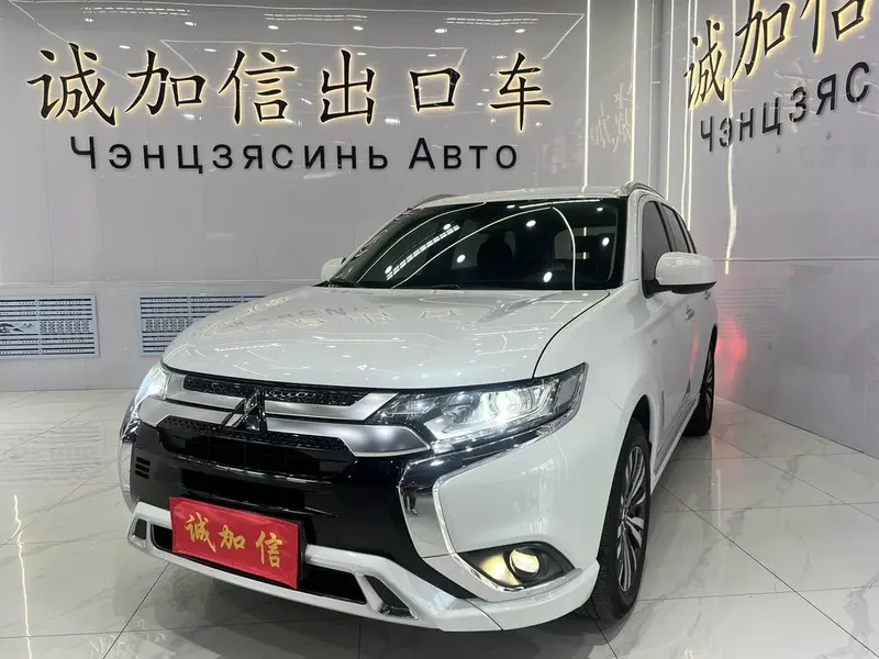 Mitsubishi Outlander, 2021