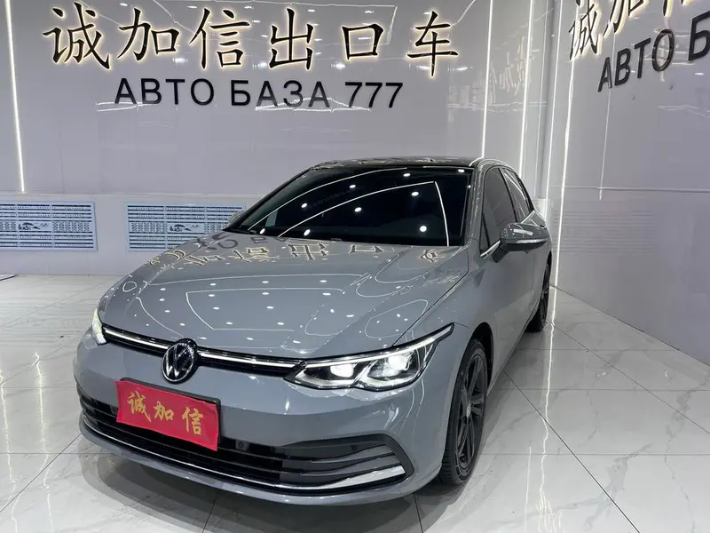 Volkswagen Golf, 2023