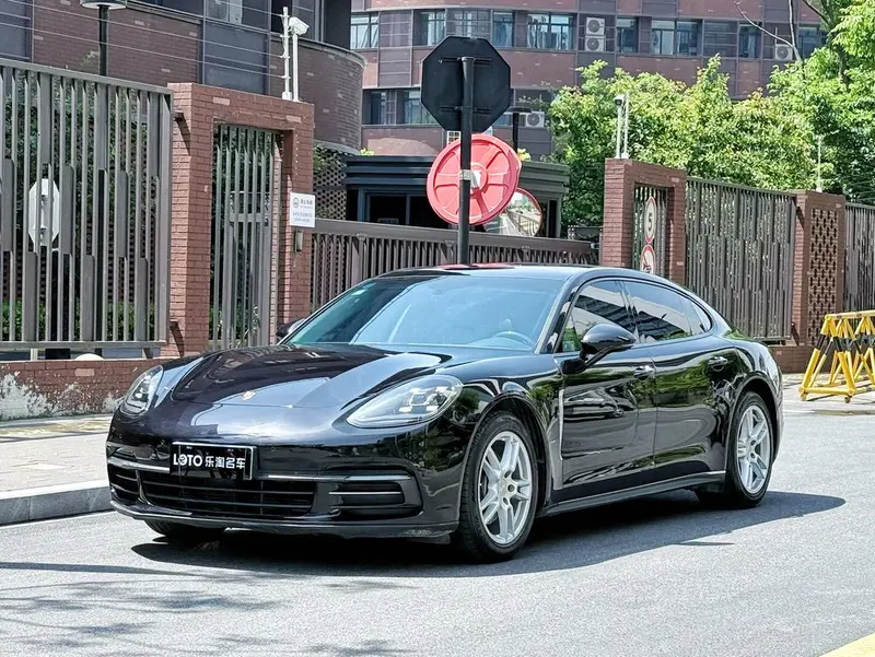 Porsche Panamera, 2017