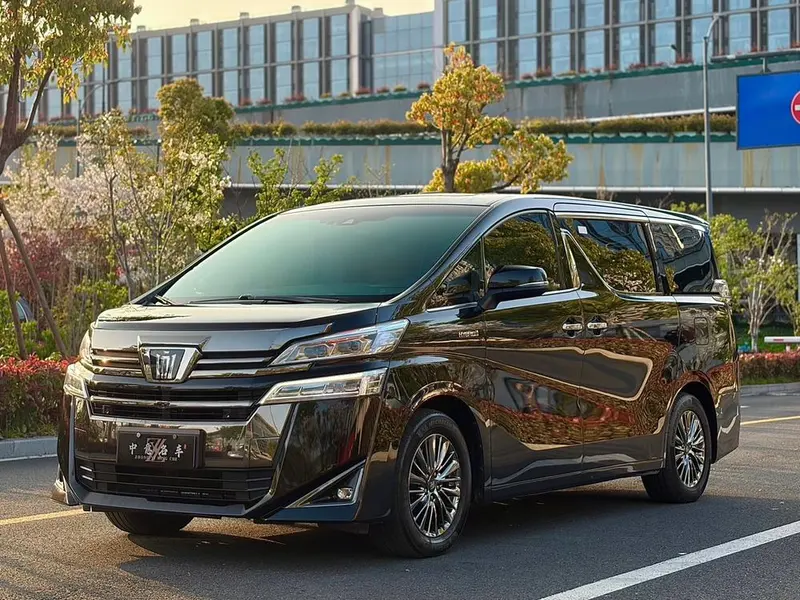 Toyota Vellfire, 2021