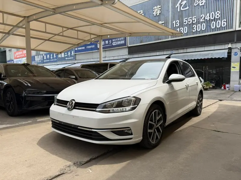 Volkswagen Golf, 2020
