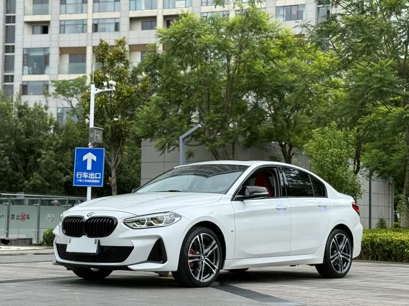 BMW 1-Series, 2021