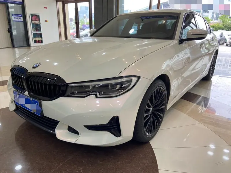 BMW 3-Series, 2020