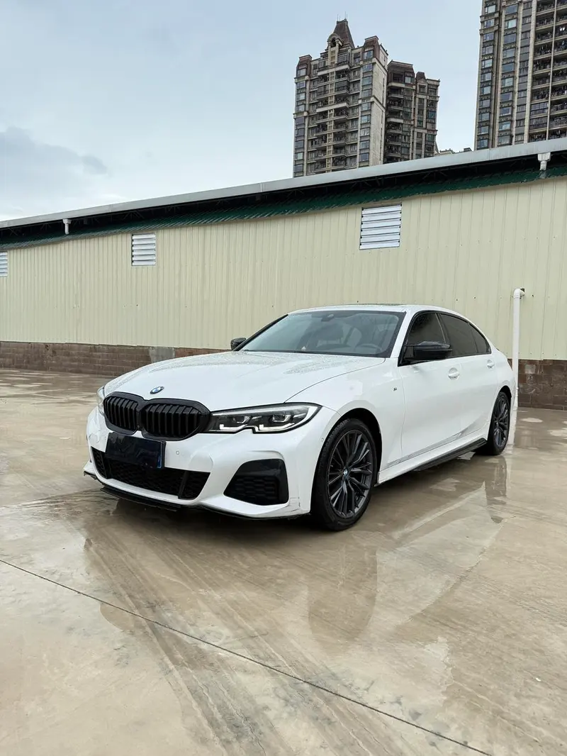 BMW 3-Series, 2021
