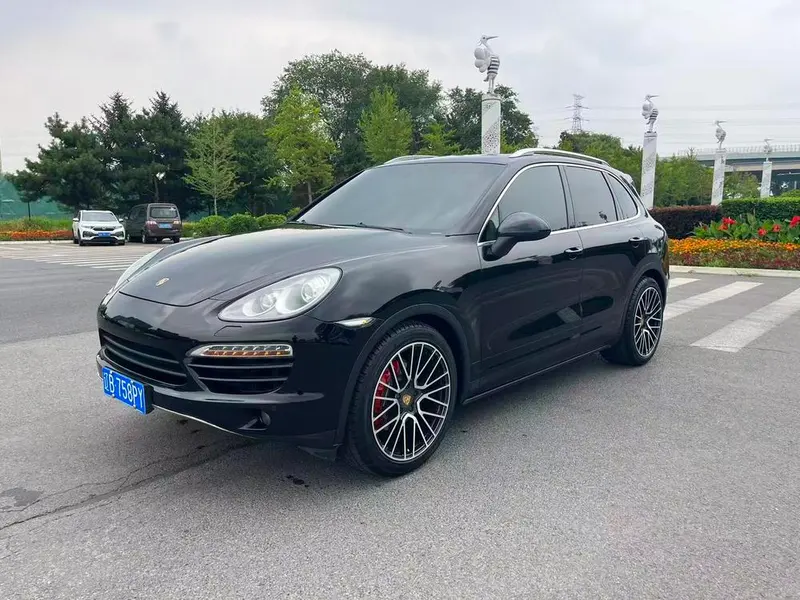Porsche Cayenne, 2013