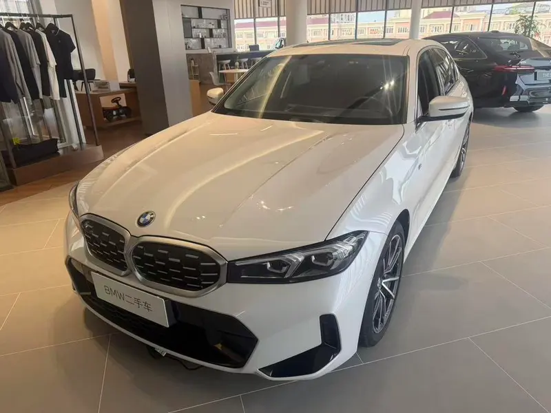 BMW 3-Series, 2023