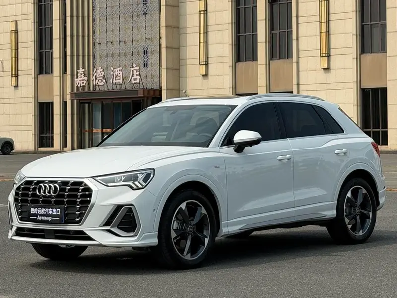 Audi Q3, 2023