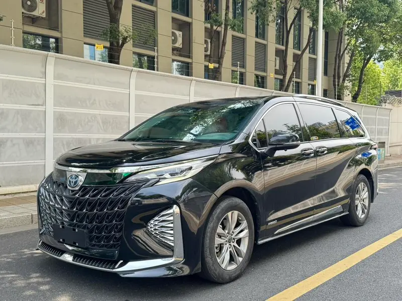 Toyota Sienna, 2023