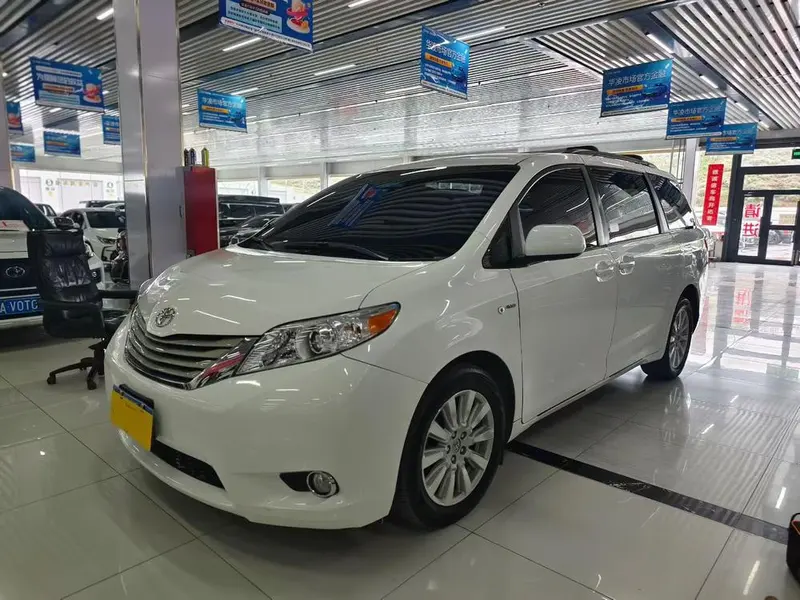 Toyota Sienna, 2018