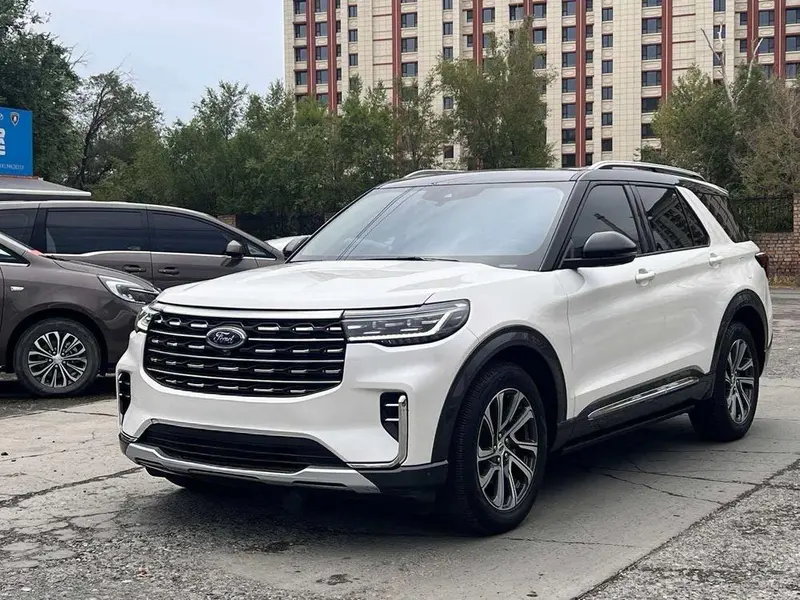 Ford Explorer, 2023