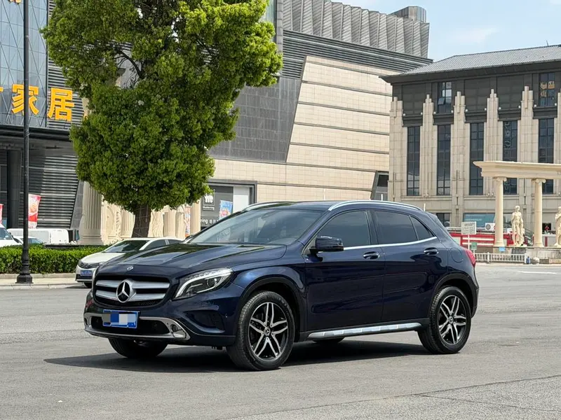 Mercedes-Benz GLA, 2016
