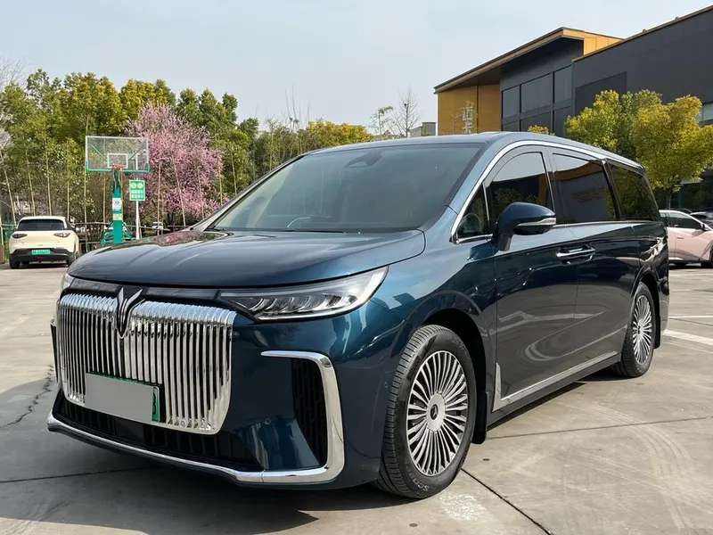 Voyah Dreamer PHEV, 2025