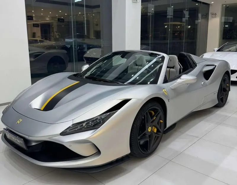 Ferrari F8, 2020