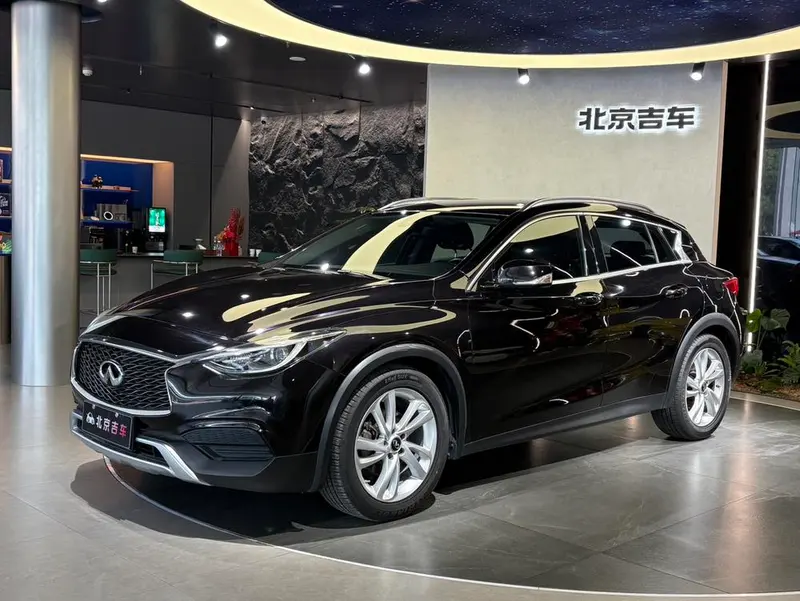 Infiniti QX30, 2017