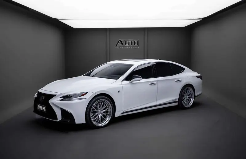 Lexus LS, 2018