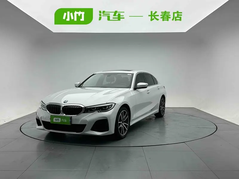 BMW 3-Series, 2022