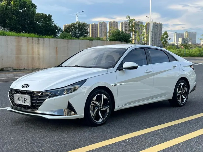 Hyundai Elantra, 2021