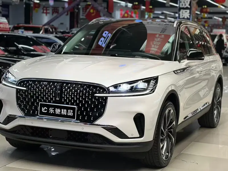 Lincoln Aviator, 2024