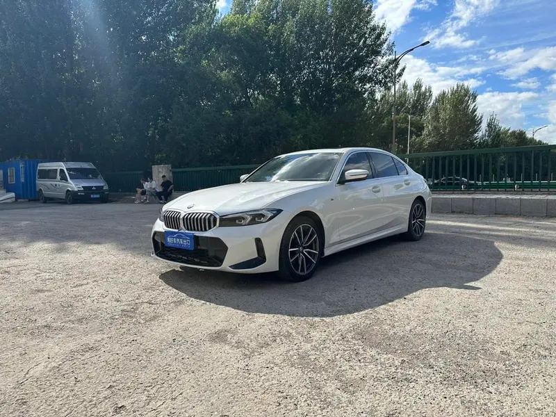 BMW 3-Series, 2023