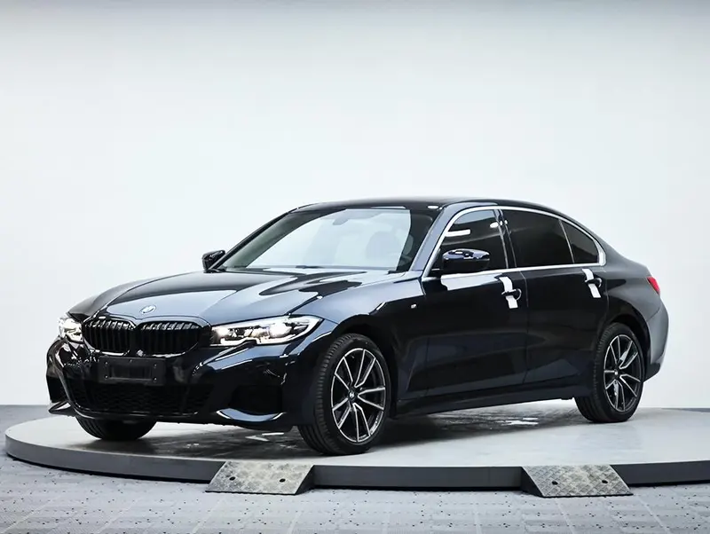 BMW 3-Series, 2022