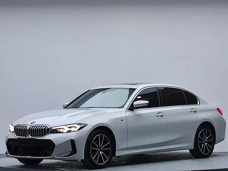 BMW 3-Series, 2023