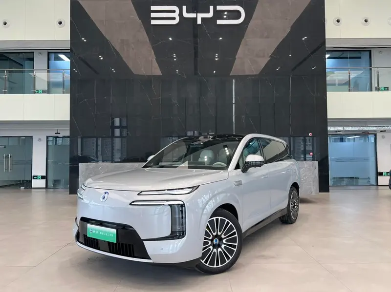 Denza N8L DM, 2025