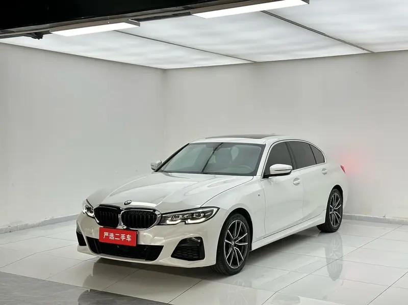 BMW 3-Series, 2021