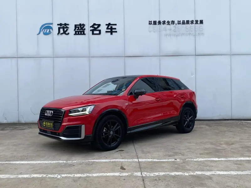 Audi Q2L, 2021