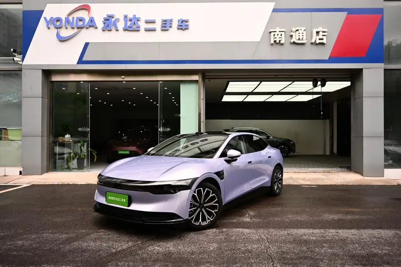 Zeekr 007, 2025