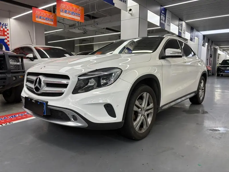 Mercedes-Benz GLA, 2016