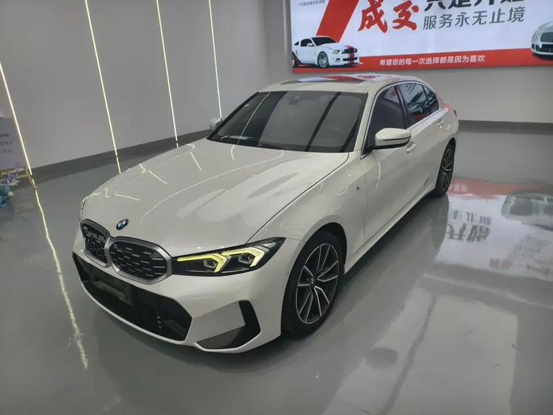 BMW 3-Series, 2023