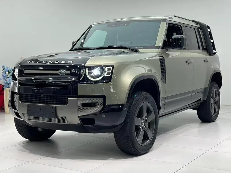 Land Rover Defender, 2021