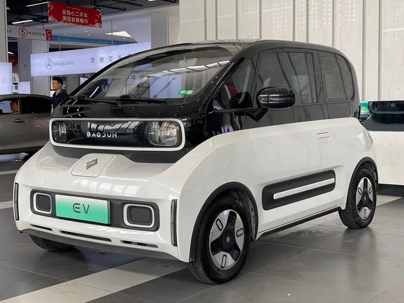 Baojun E300, 2020