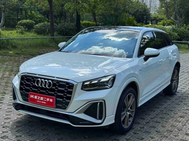 Audi Q2L, 2022