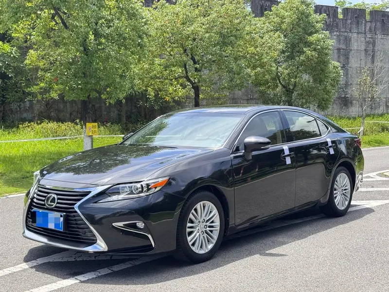 Lexus ES, 2017